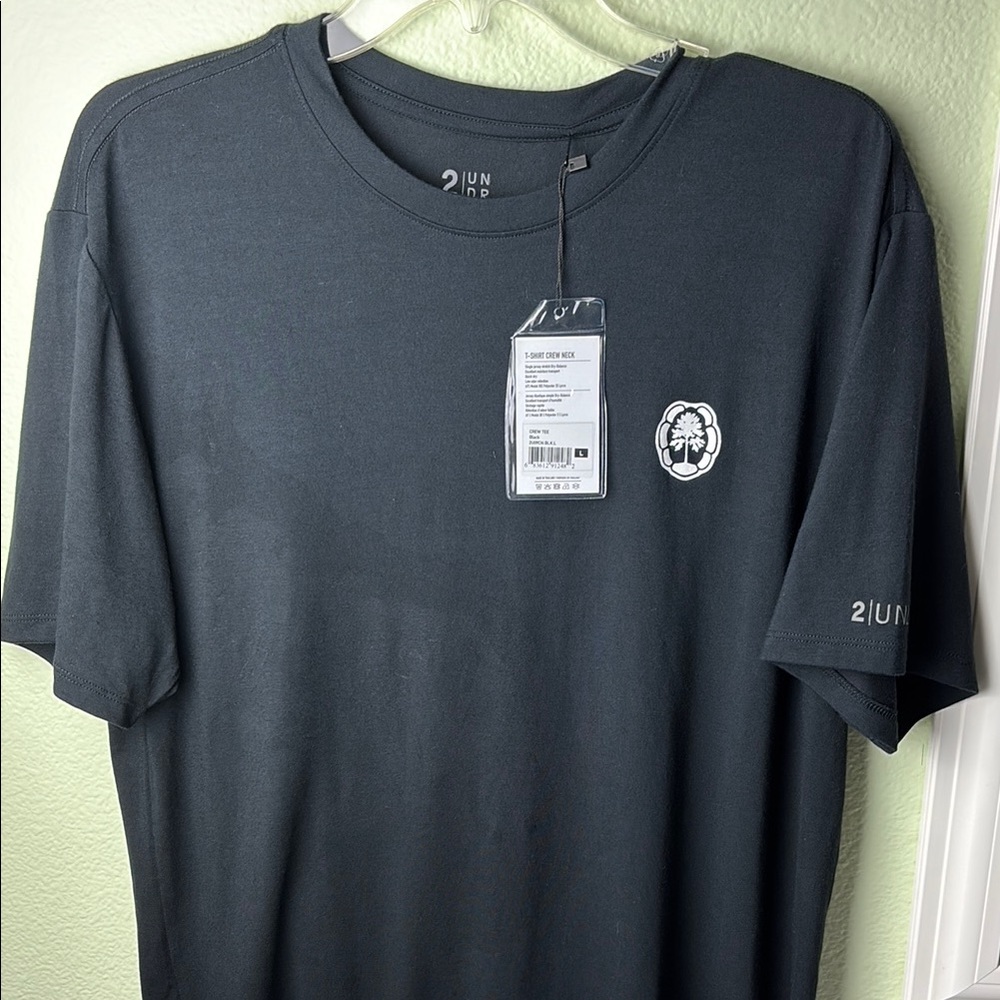 2 UNDR Performance Men's Black T-Shirt Tree Logo MSRP $50
